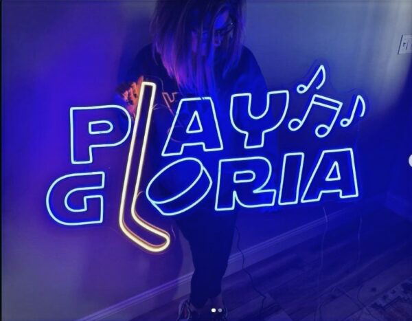 Play Gloria